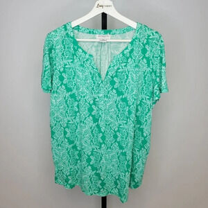 𝅺Liz Claiborne  V-Neck Top